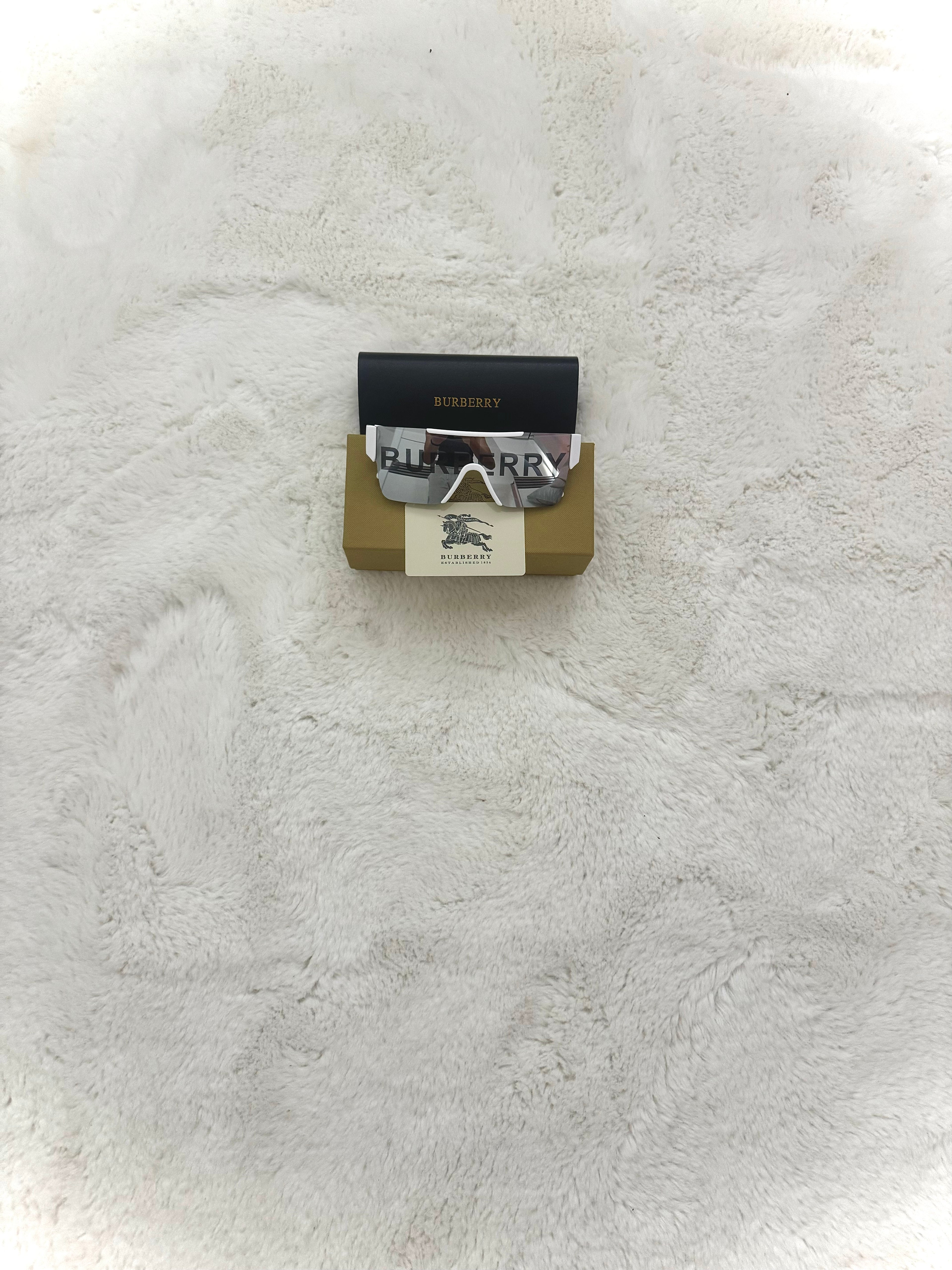 Lunette Burberry